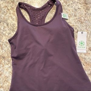 Woman’s xs workout top